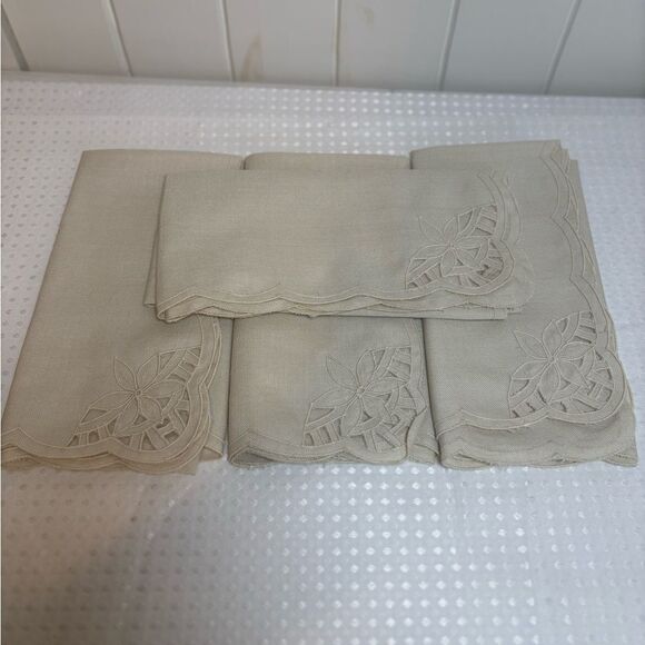 Vintage Ivory Cream Oval Scalloped Battenberg Placements Napkins Setting for 4 - Picture 4 of 5
